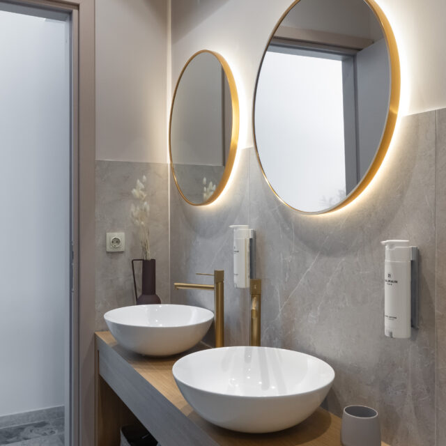 Num Lofts Athens - Standard Twin / Double